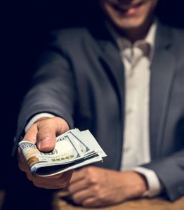 Получение двойного гражданства: как не нарваться на мошенников