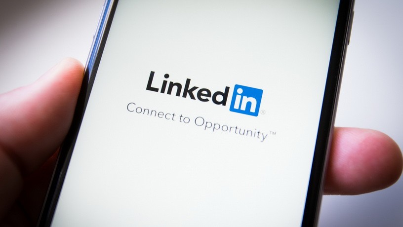 Социальная сеть: LinkedIn