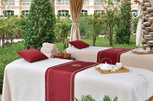 французский Cinq Mondes Spa французский Cinq Mondes Spa