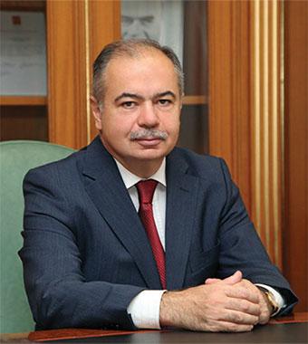 Ильяс Умаханов